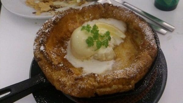 mbb(marbre blanc bubbles)のダッチベイビー