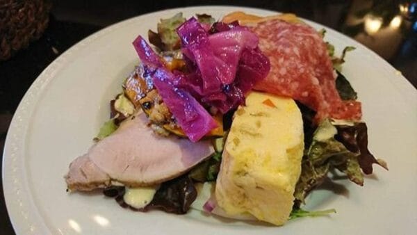 トラットリア・ヒッコリーのサラダ