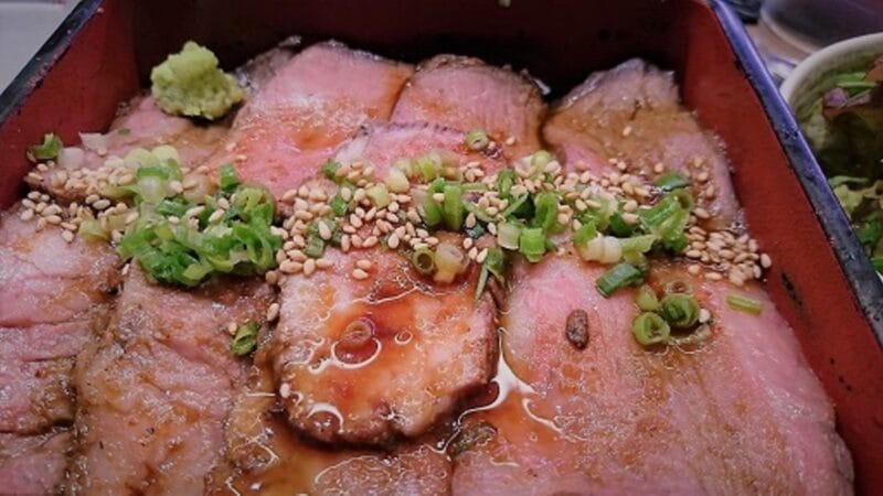 天神黒毛流焼肉 参星 （ミツボシ）のランチ
