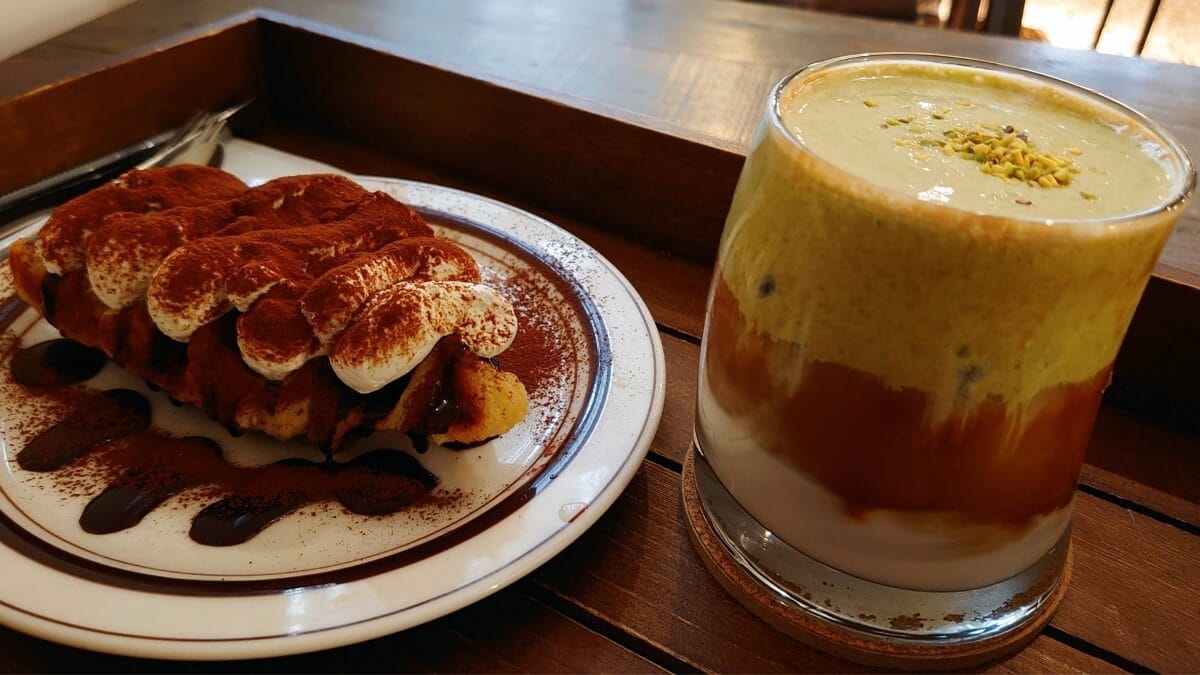Cafe+82