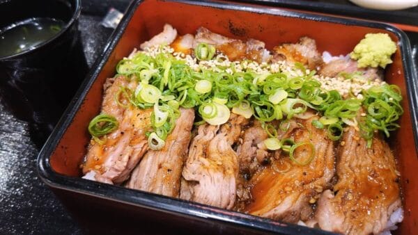 ミツボシららぽーと福岡店の焼肉重