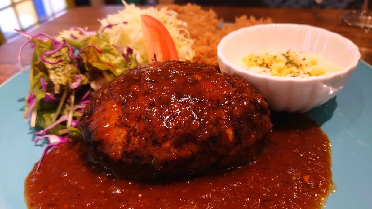 マカロニキッチン のハンバーグ