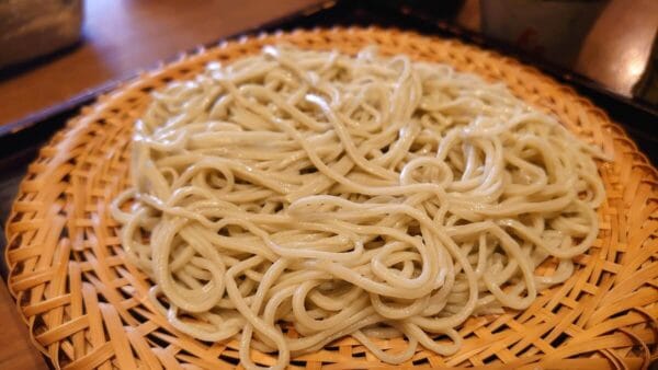 赤坂けやき通りむらたの細挽そば