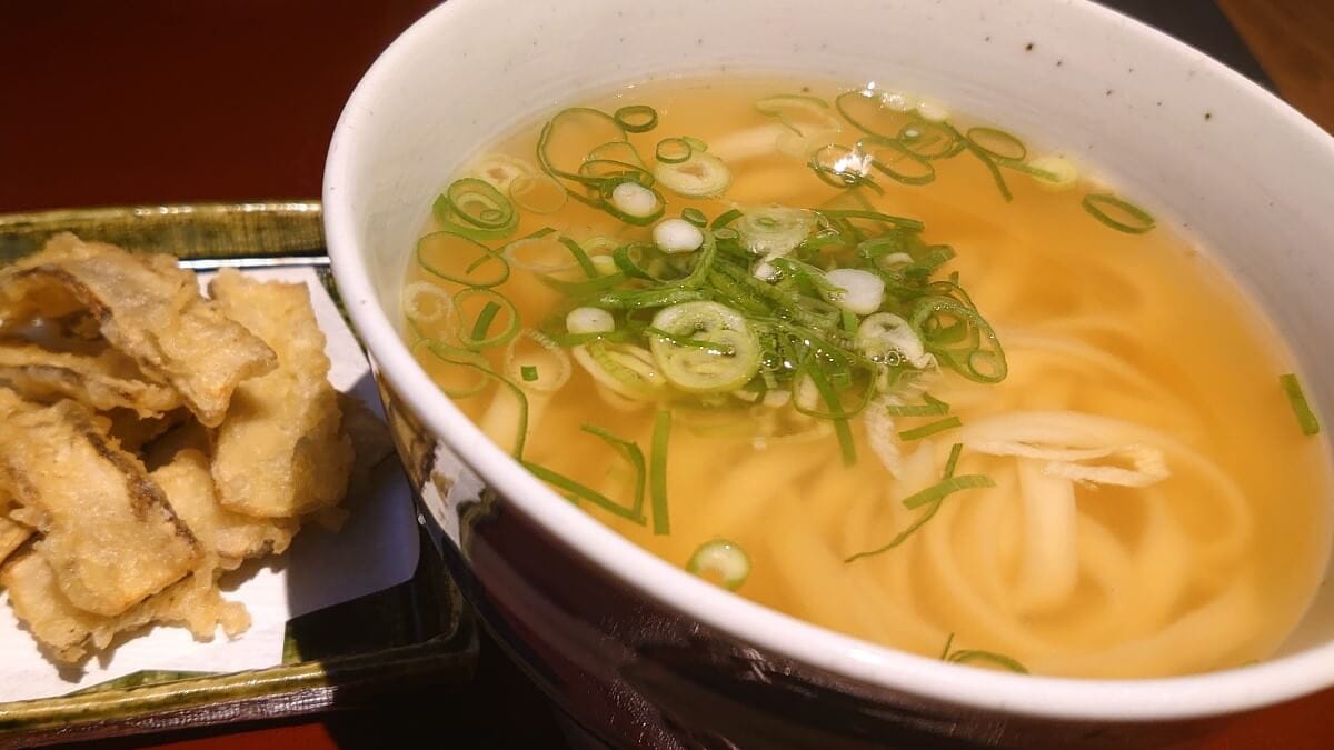 博多うどん忠兵衛のごぼう天うどん
