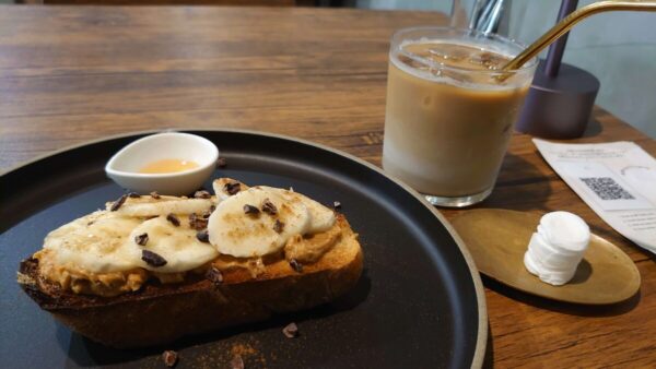 Sonu Sonuのモーニング ピーナツバタートースト