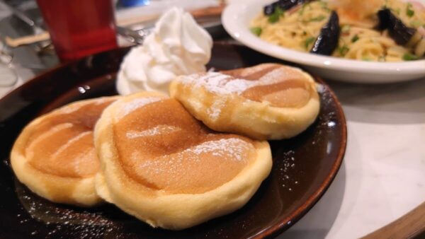 È PRONTO(エプロント)のパンケーキ