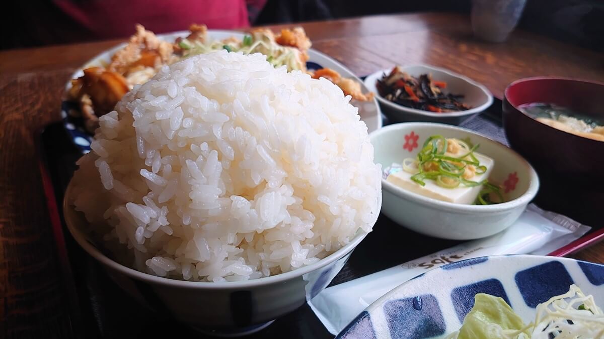 てんてん亭 の大盛りごはん