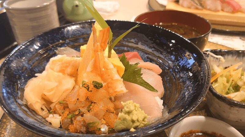博多太郎寿司の海鮮丼