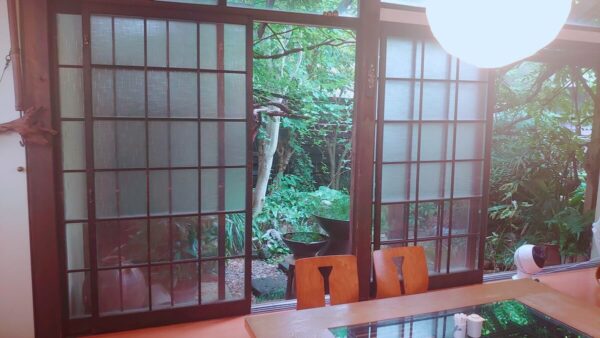 てんぷらところっけ いわせの店内