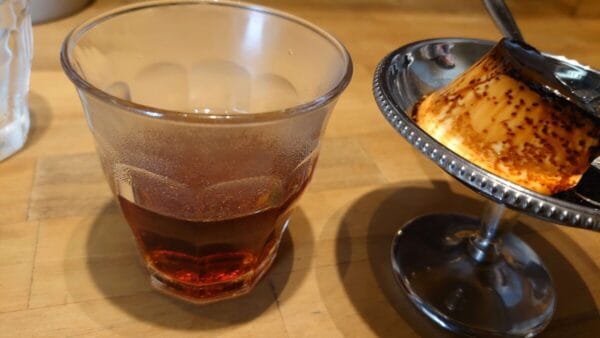 ぐぐカレー のサービスの香辛料入り紅茶