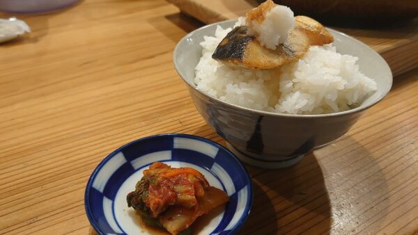 人気の十一や池ぽんの系列店  にく豆腐しげ子 のランチ